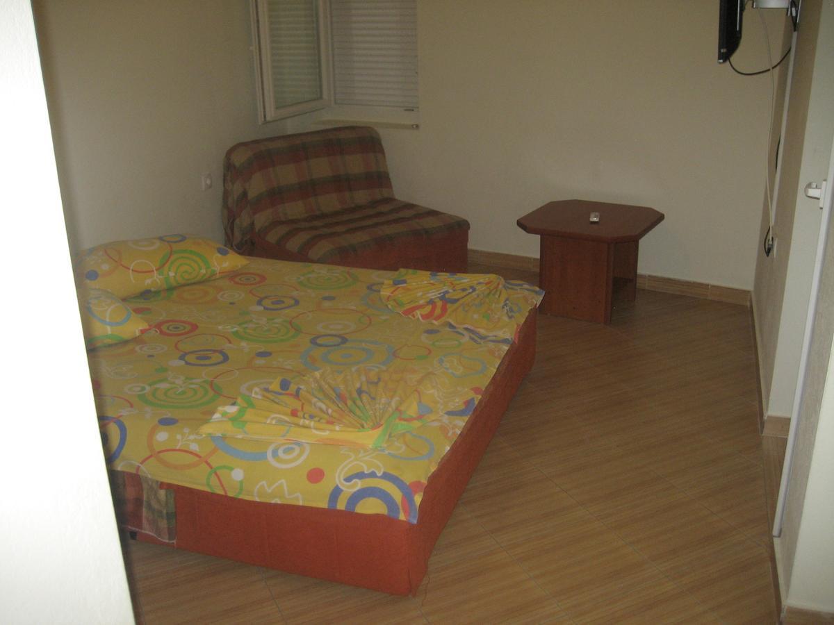 Guest House Vila Mimoza Ulcinj Exterior foto