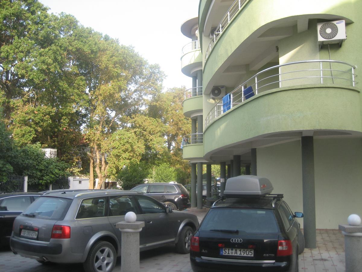 Guest House Vila Mimoza Ulcinj Exterior foto
