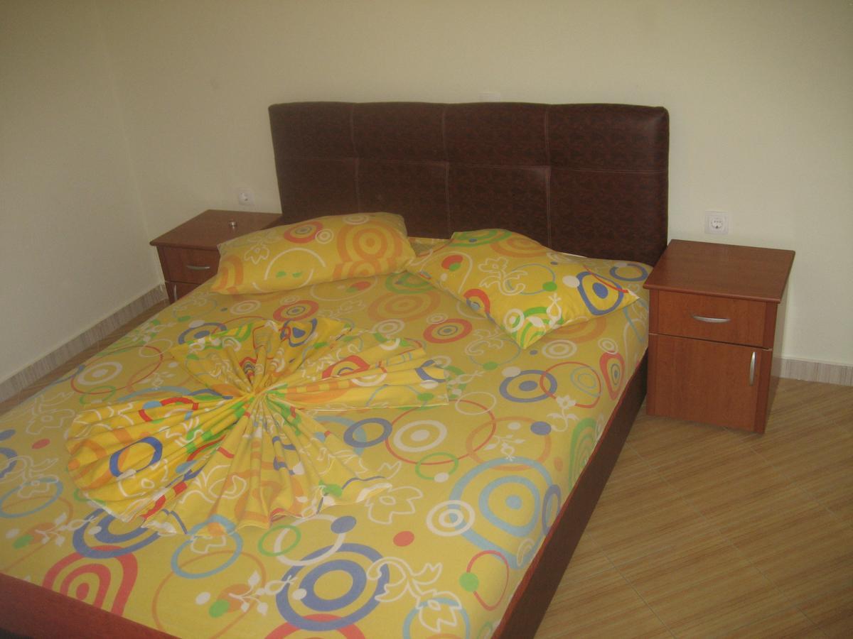 Guest House Vila Mimoza Ulcinj Exterior foto